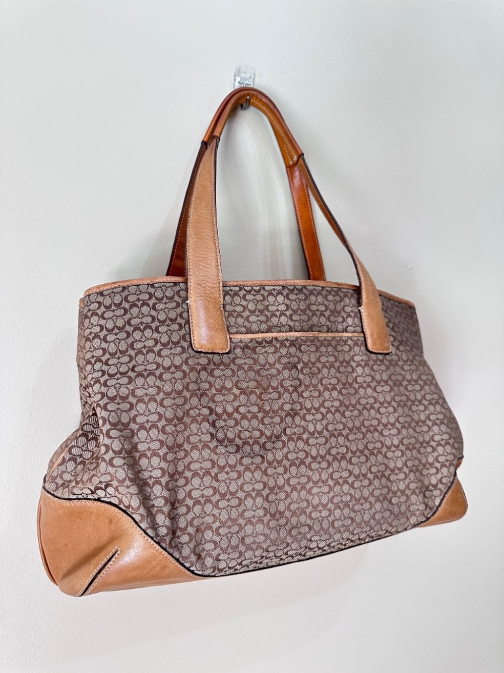 Vintage Coach Brown Khaki Hobo Bag 6621 with C Signature and Leather Top Handle - Picture 3 of 16